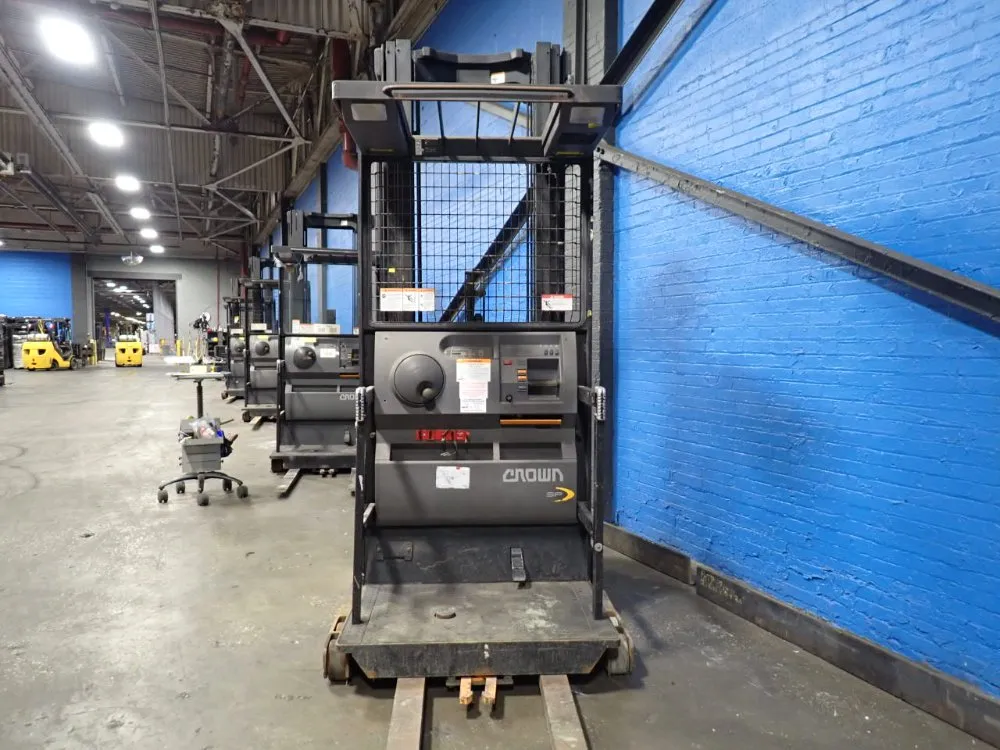 Crown 3000 Lbs Electric Order Picker - Sp3505-30