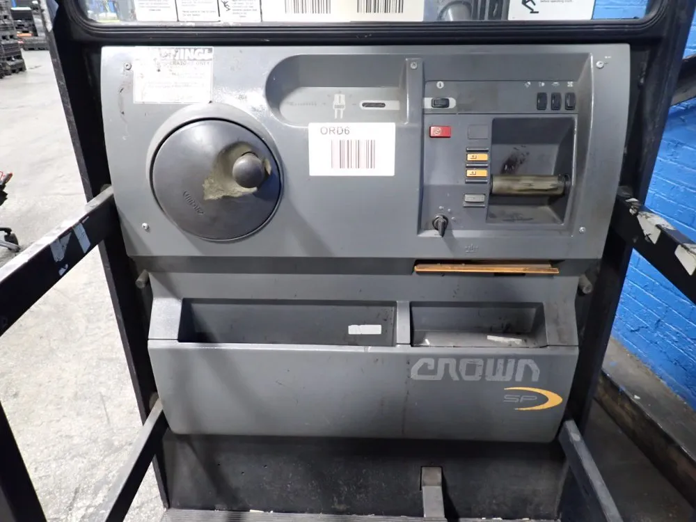 Crown 3000 Lbs Electric Order Picker - Sp3505-30
