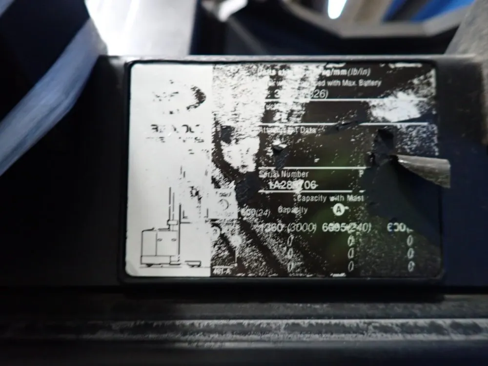 Crown 3000 Lbs Electric Order Picker - Sp3505-30