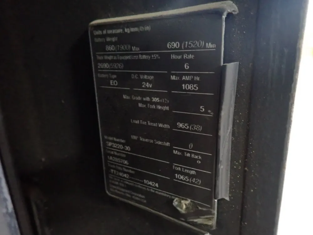 Crown 3000 Lbs Electric Order Picker - Sp3505-30