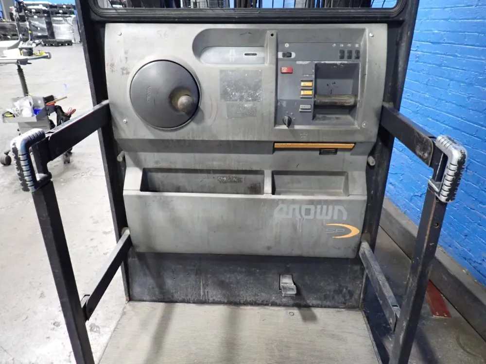 Crown 3000 Lbs Electric Order Picker - Sp3505-30