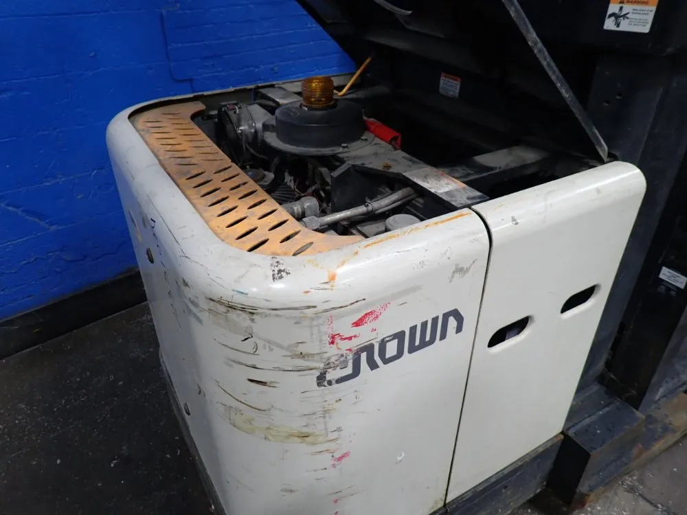 Crown 3000 Lbs Electric Order Picker - Sp3505-30