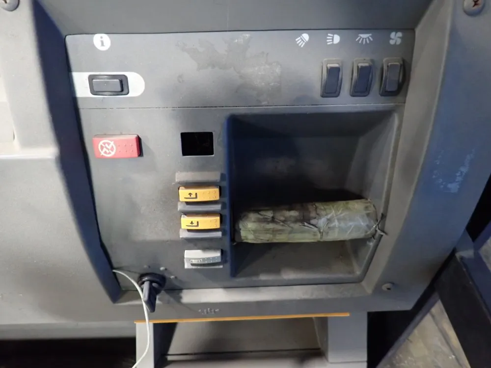 Crown 3000 Lbs Electric Order Picker - Sp3210-30