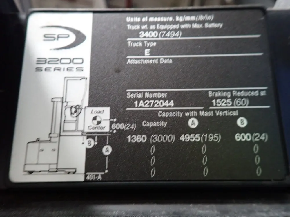 Crown 3000 Lbs Electric Order Picker - Sp3210-30