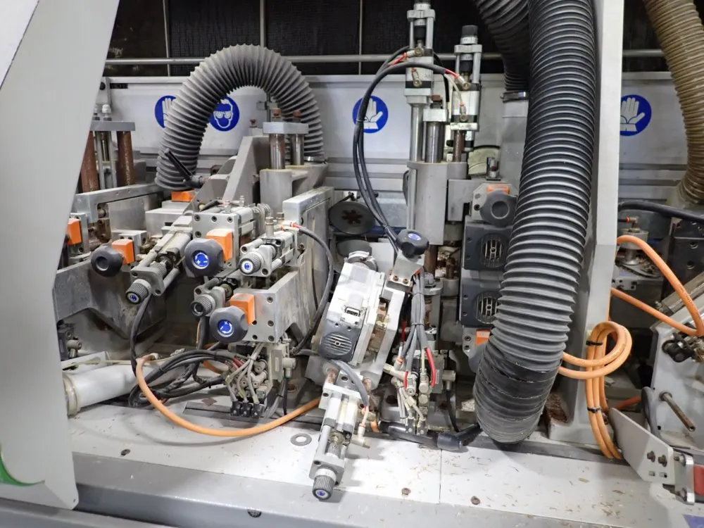 Artech 205" Edge Bander - Akron 840