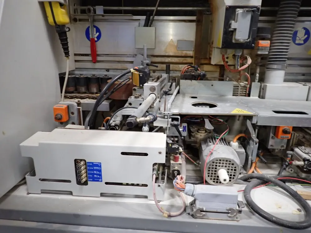 Artech 205" Edge Bander - Akron 840