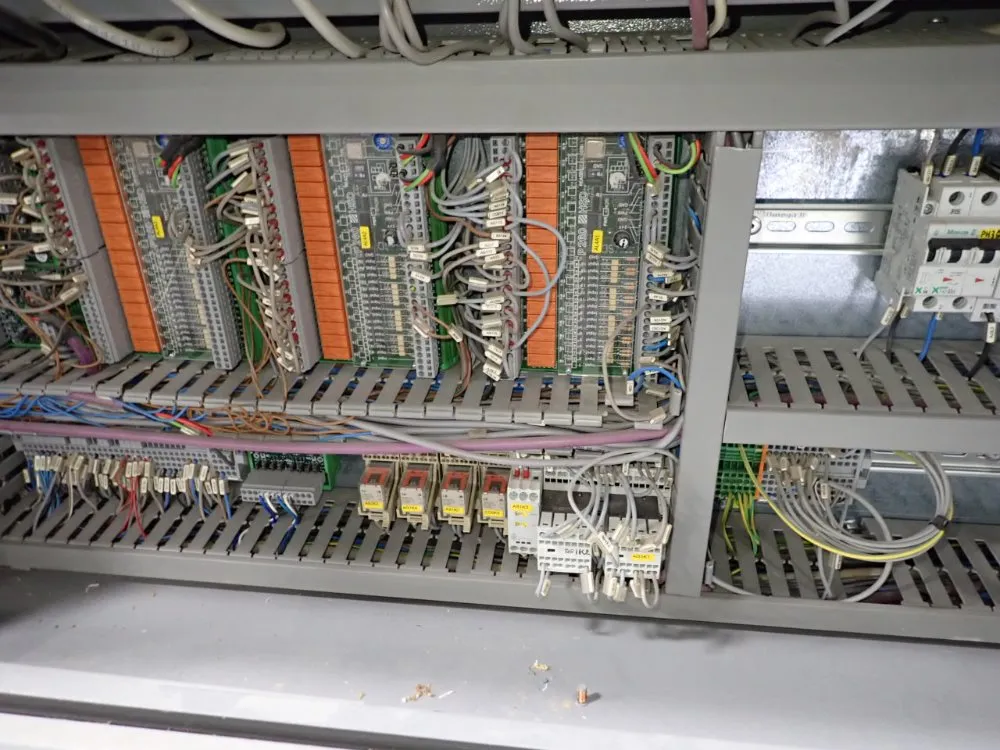 Artech 205" Edge Bander - Akron 840