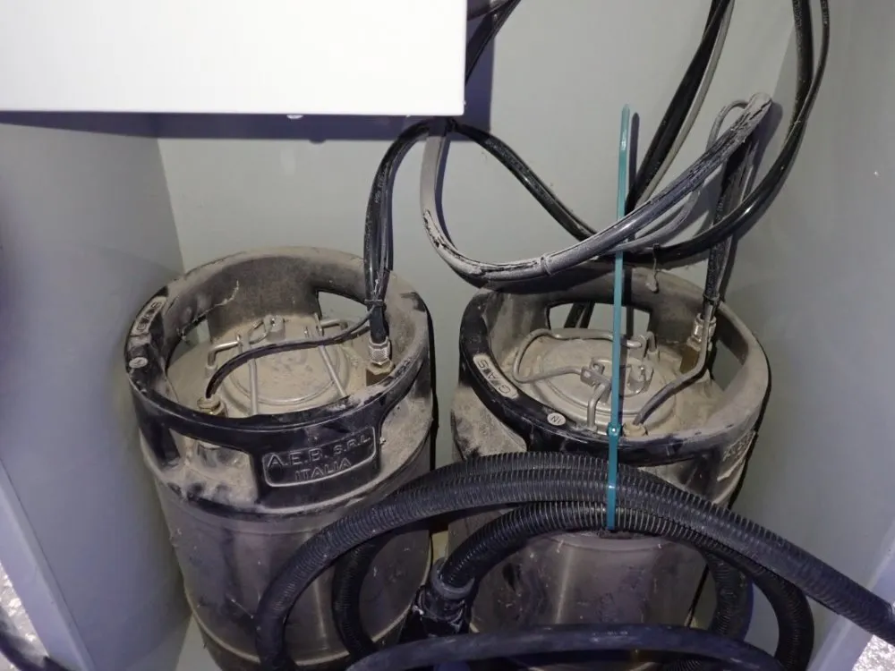 Omai Glue Dosing Machine - Jollycolla