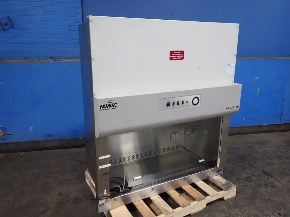 Nuaire 22" X 46" Biosafety Cabinet - Nu-425-400