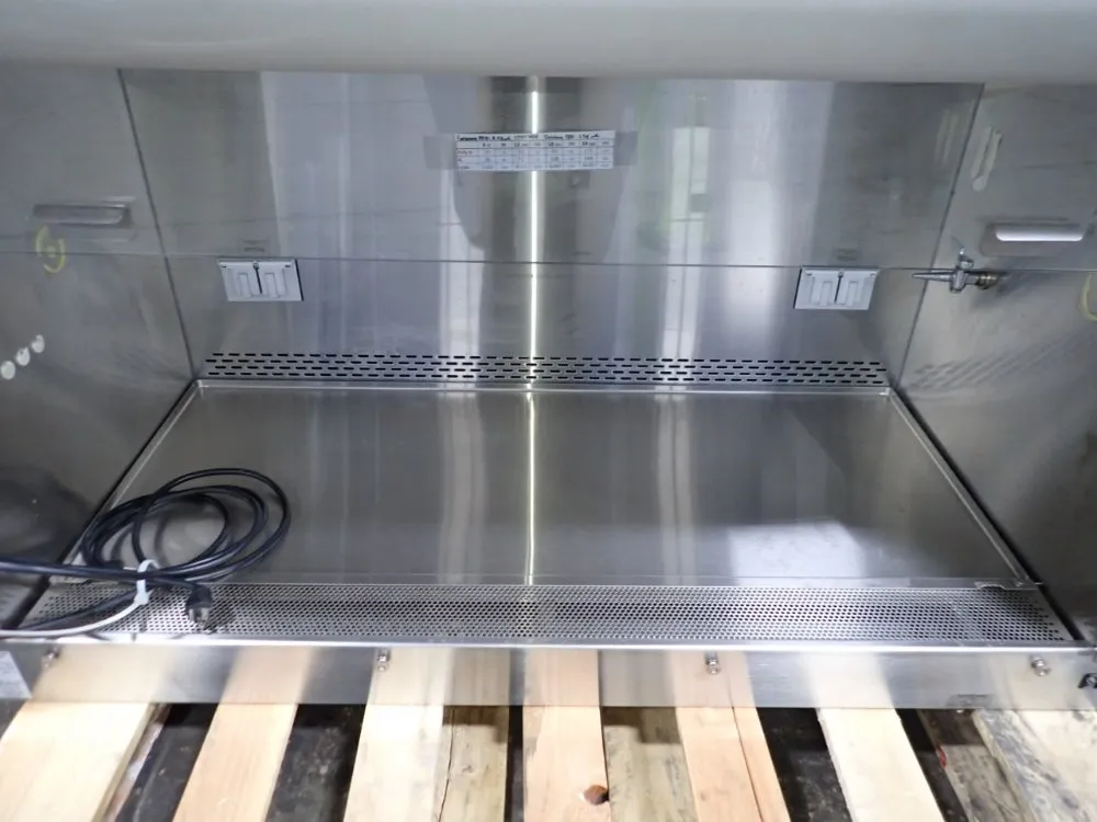 Nuaire 22" X 46" Biosafety Cabinet - Nu-425-400