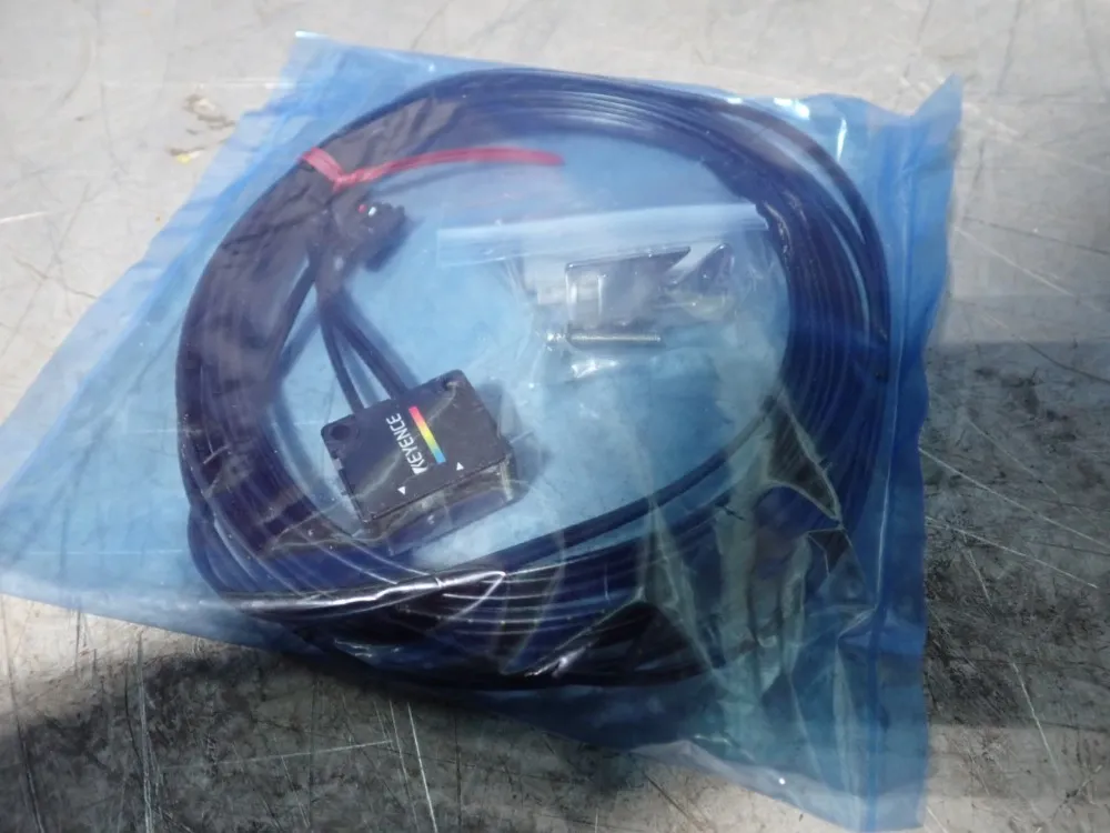 Keyence Sensor Head - Cz-h32