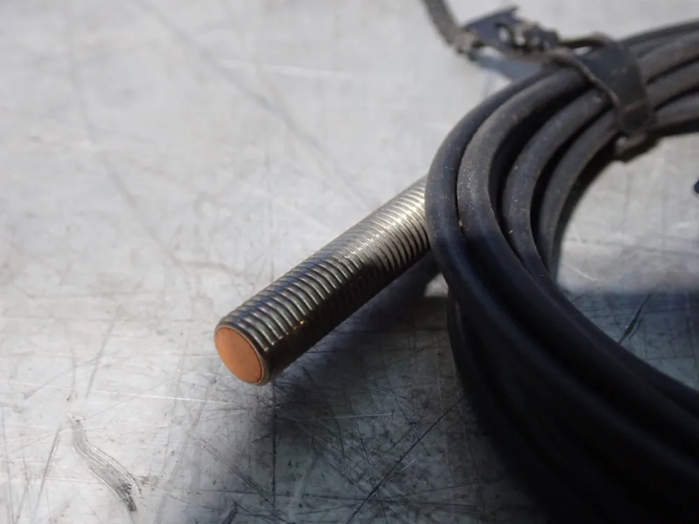 Ifm Lot Of 4 Proximity Sensor - Ie5121