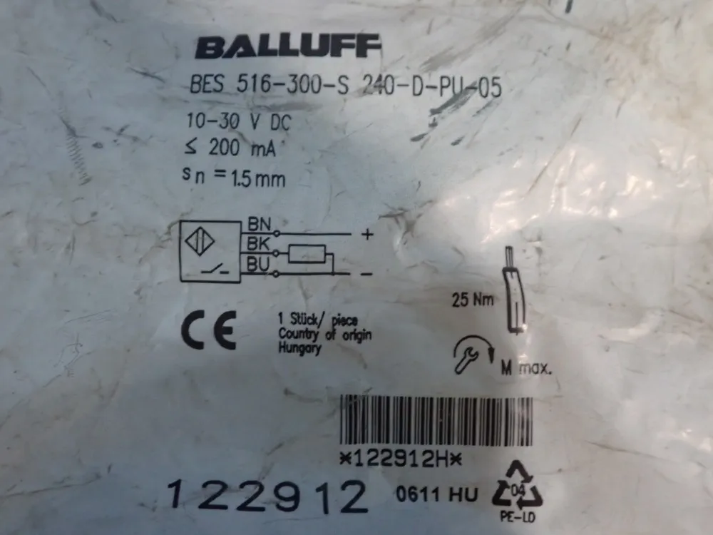 Balluff Proximity Sensor - Bes516-300-s240-d-pu-05