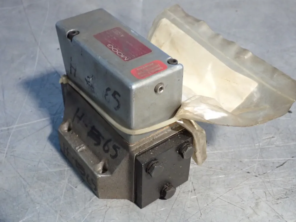 Moog Hydraulic Servo Valve