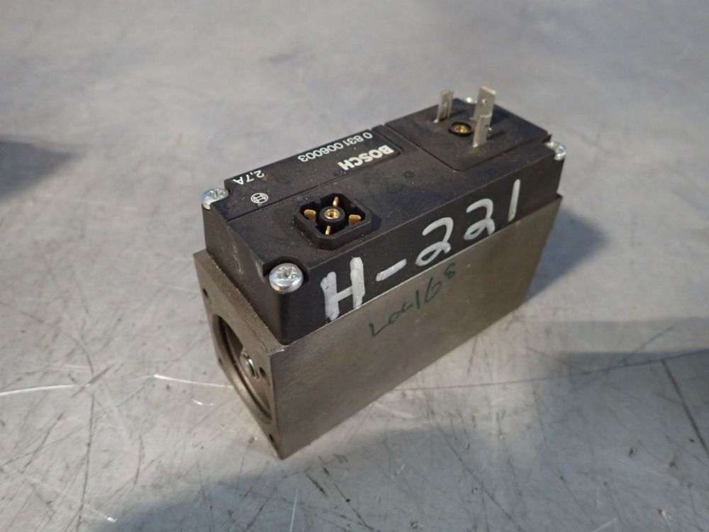 Bosch Directional Control Valve - 0 831 006 003