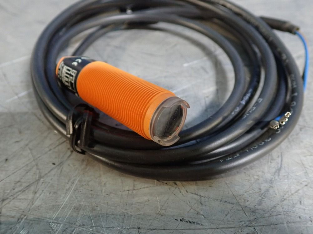 Ifm Lot Of 2 Photoelectric Sensor - Ogs-ookg