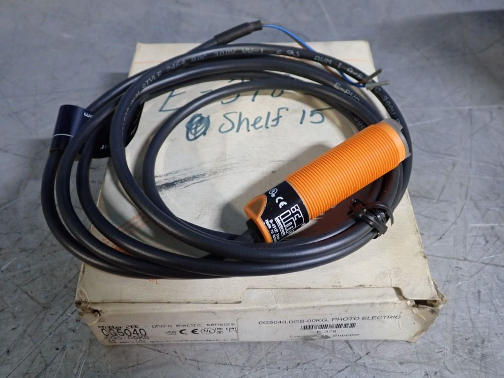 Ifm Lot Of 2 Photoelectric Sensor - Ogs-ookg