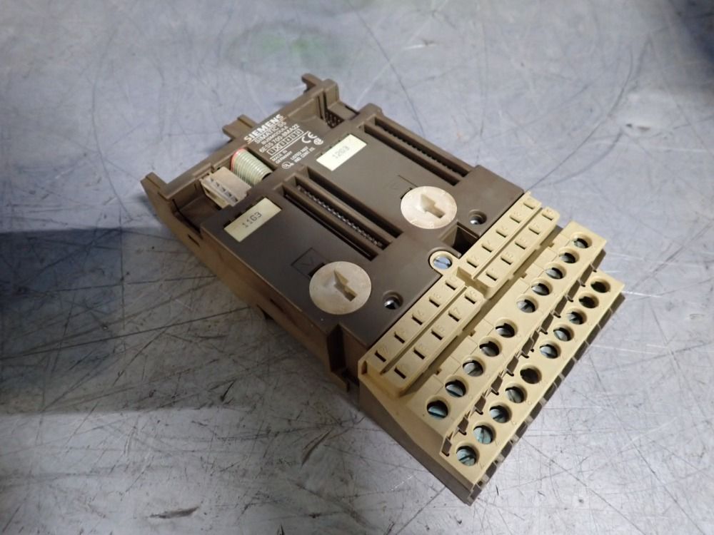Siemens Bus Module - 6es5700-8ma11