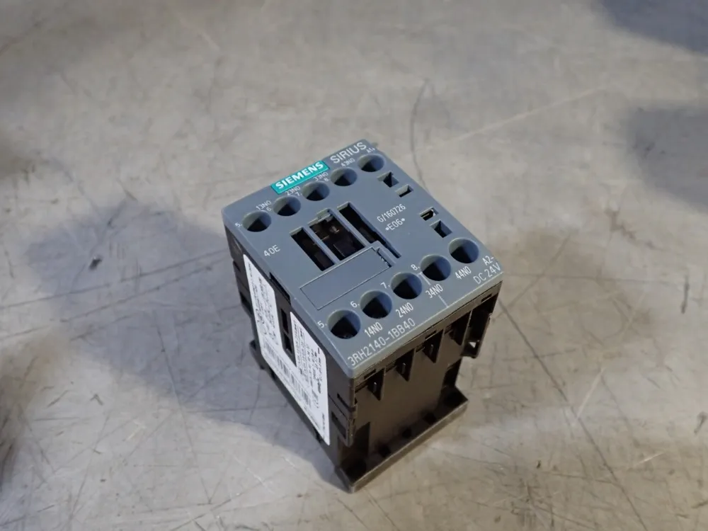 Siemens Contactor Relay - 3rh2140-1bb40