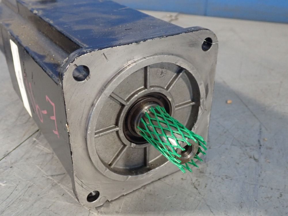 Rexroth Permanent Magnet Motor - Mkd071e-061-kp1-kn