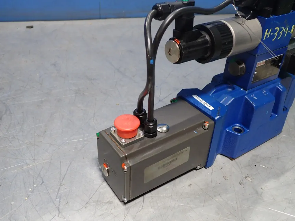 Rexroth Directional Hydraulic Valve - R900757494