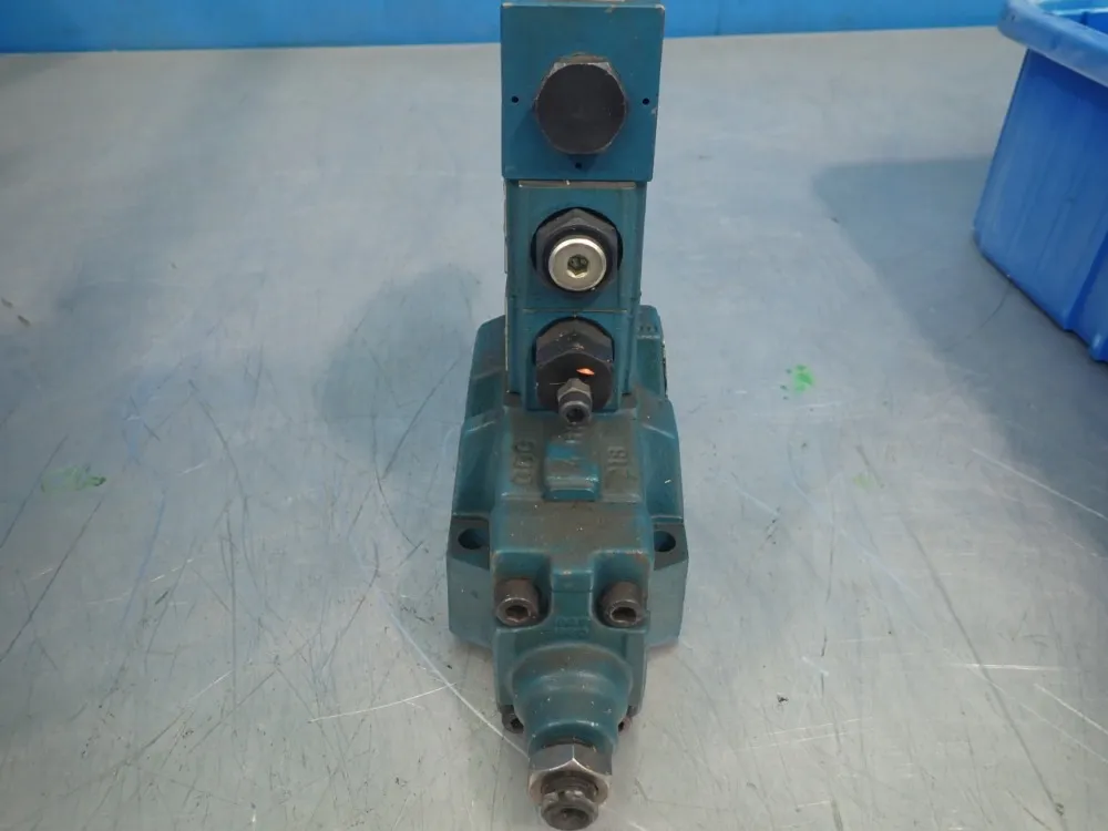 Rexroth Directional Spool Valve - H-4wfh10d70/6eg24n