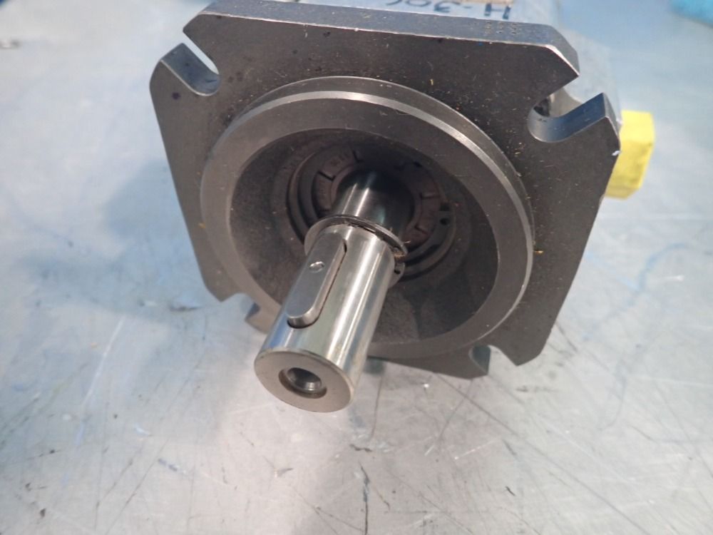 Rexroth Internal Gear Pump - R900932271