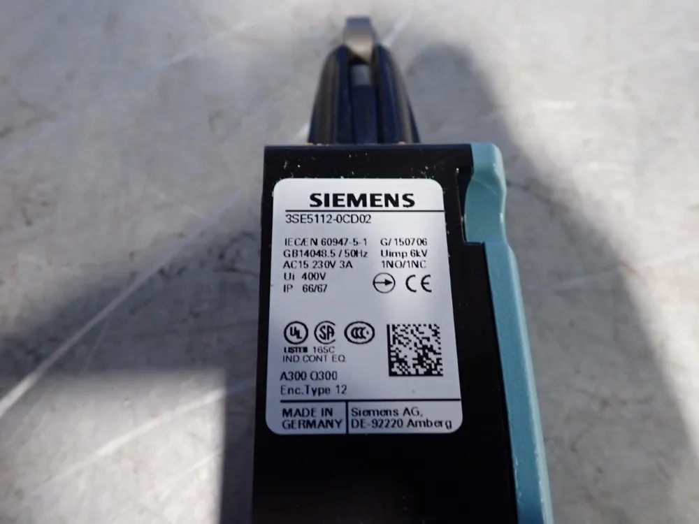 Siemens Position Switch - 3se5112-0cd02
