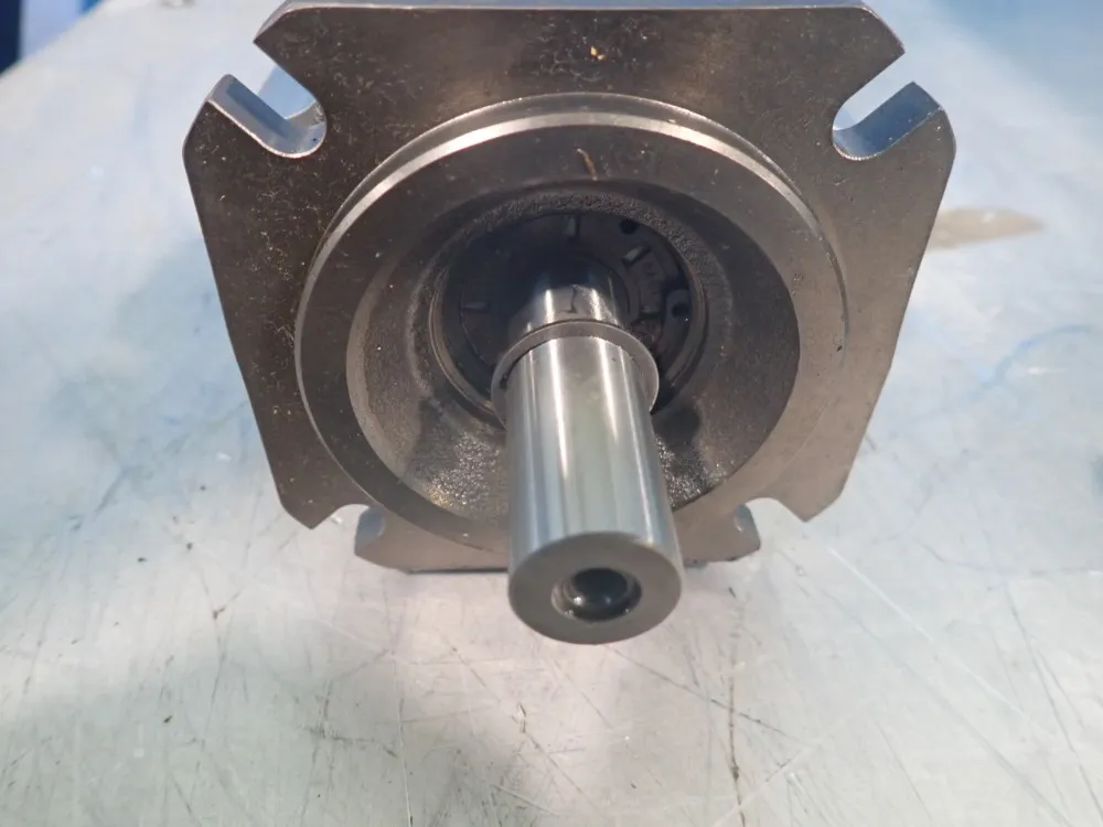 Rexroth Internal Gear Pump - R900932271