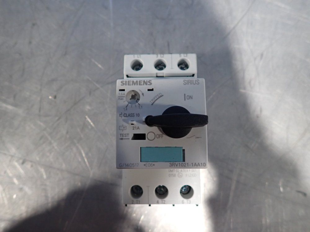 Siemens Circuit Breaker - 3rv1021-1aa10