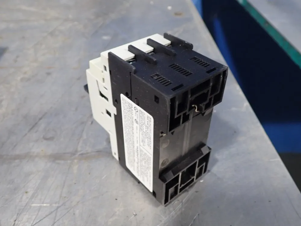 Siemens Circuit Breaker - 3rv1021-1ja10