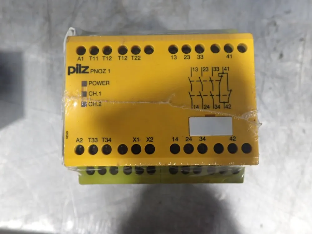 Pilz Safety Relay - Pnoz124vdc3n/o1n/c