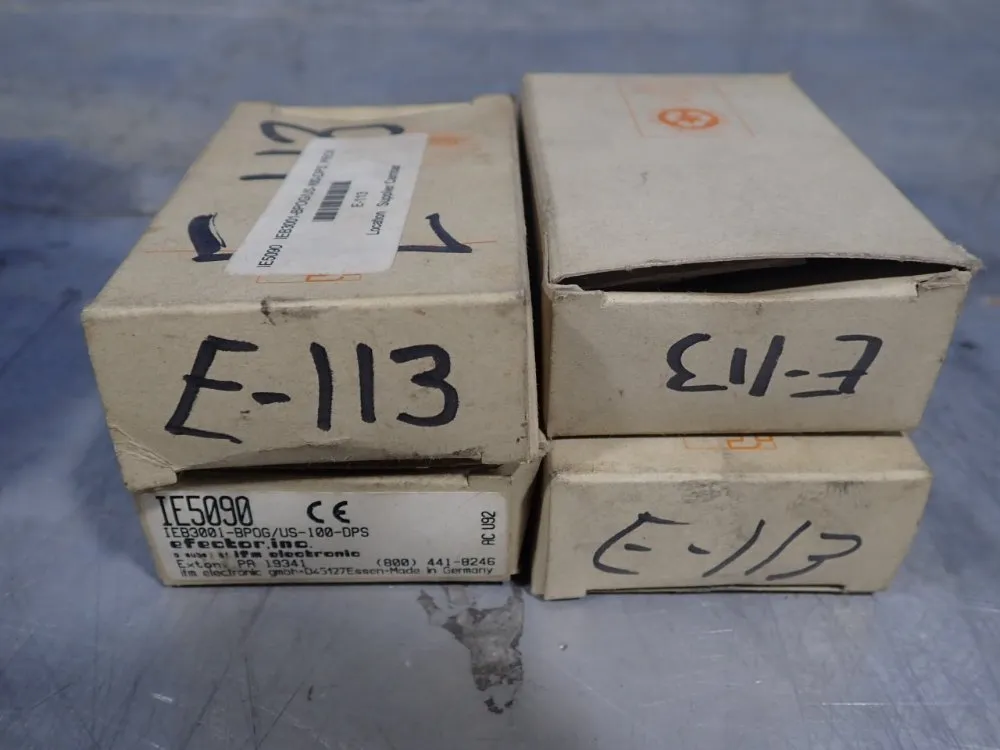 Ifm Lot Of 4 Inductive Sensor - Ie5090