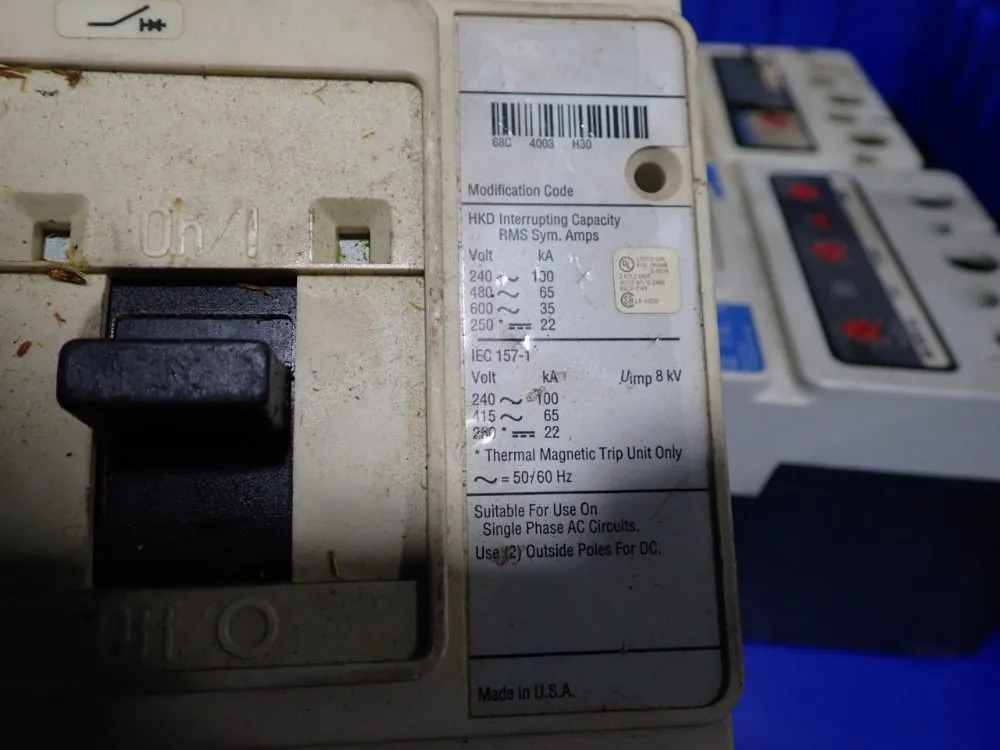 Cutler- Hammer Circuit Breaker - Hkd3400f