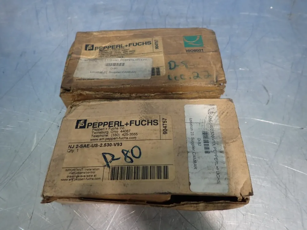 Pepperl+fuchs Lot Of 2 Proximity Sensor - Nj2-sae-us-2.530-v93