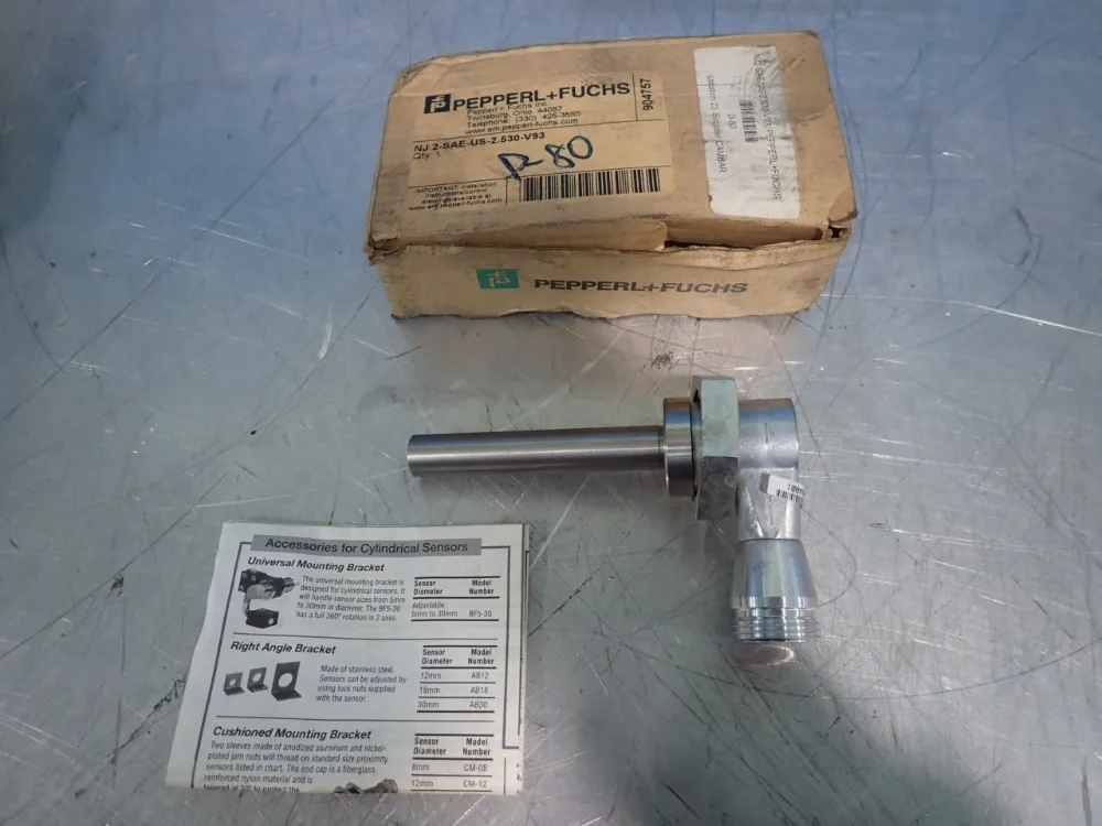 Pepperl+fuchs Lot Of 2 Proximity Sensor - Nj2-sae-us-2.530-v93