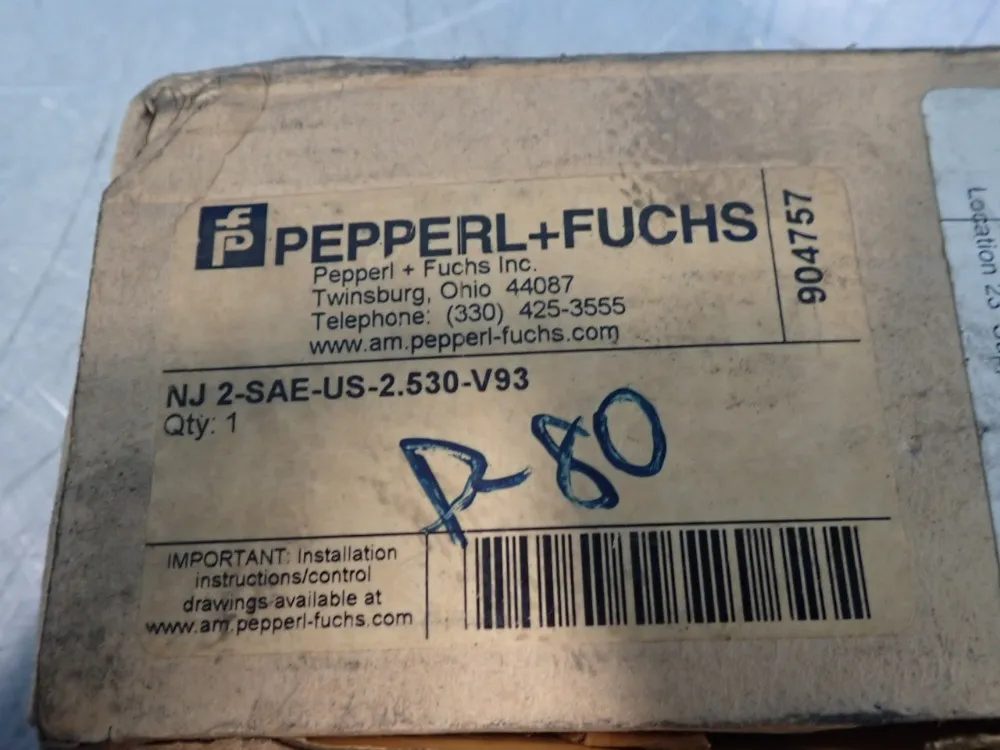 Pepperl+fuchs Lot Of 2 Proximity Sensor - Nj2-sae-us-2.530-v93
