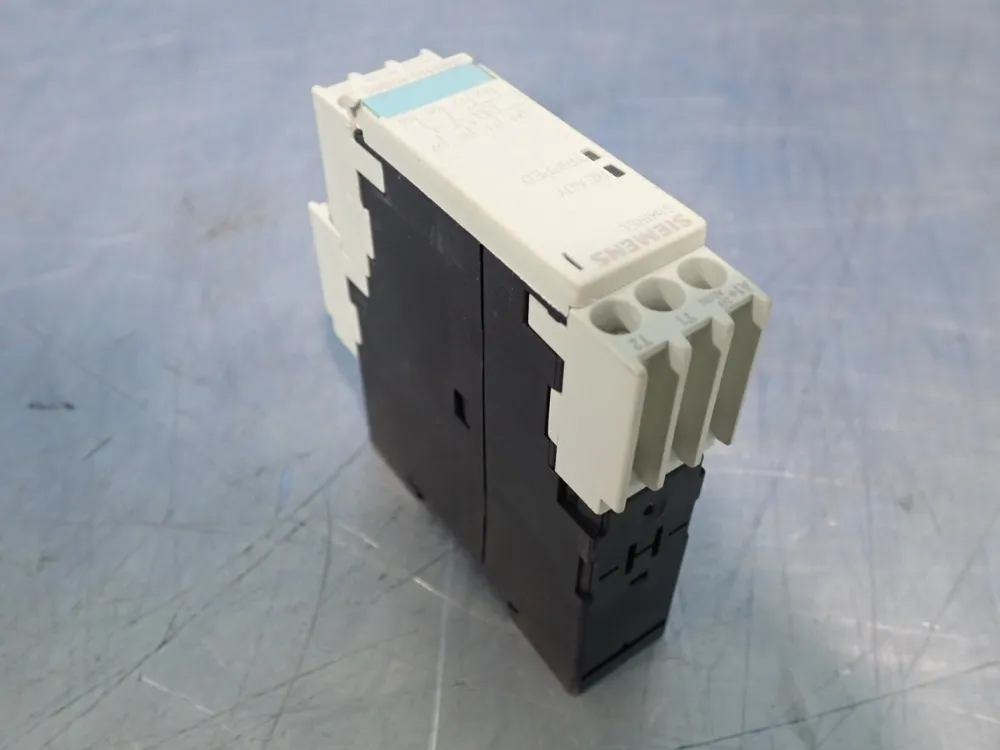 Siemens Thermistor Motor Protection Relay - 3rn1010-1cb00