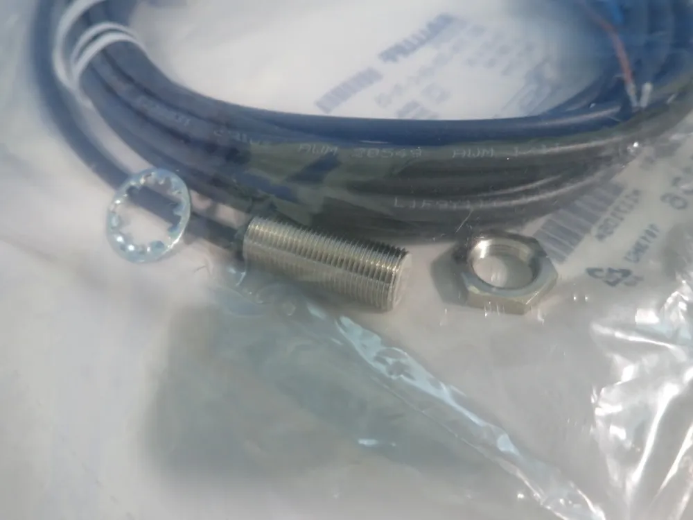 Balluff Proximity Sensor - Bes516-325-e4-c-pu-05