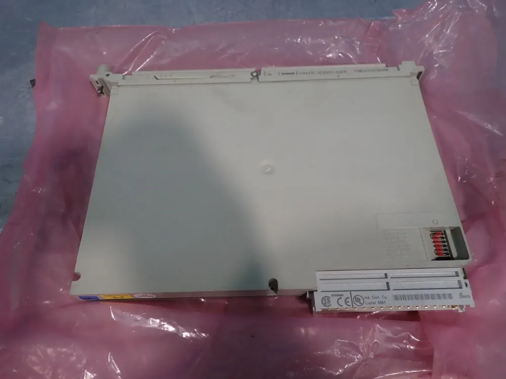 Siemens Digital Output Module - 6es5451-4ua14