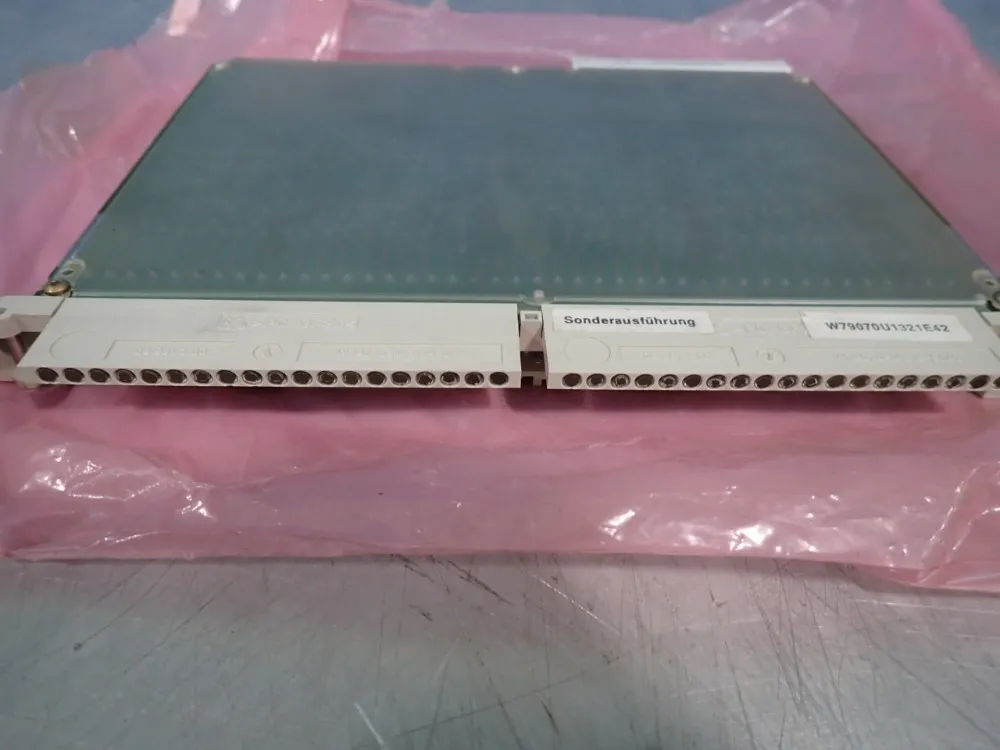 Siemens Digital Output Module - 6es5451-4ua14