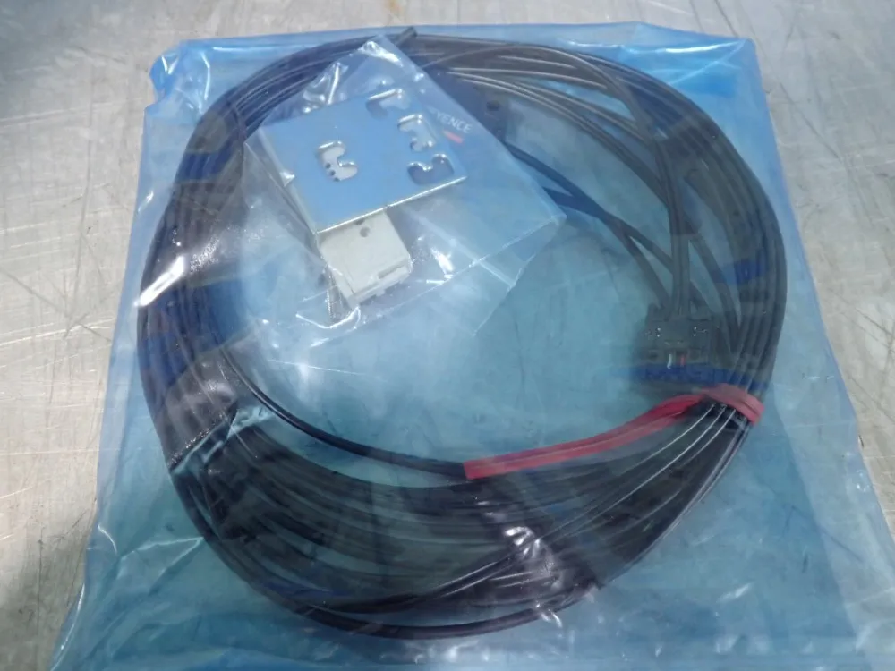 Keyence Sensor Head - Cz-h32