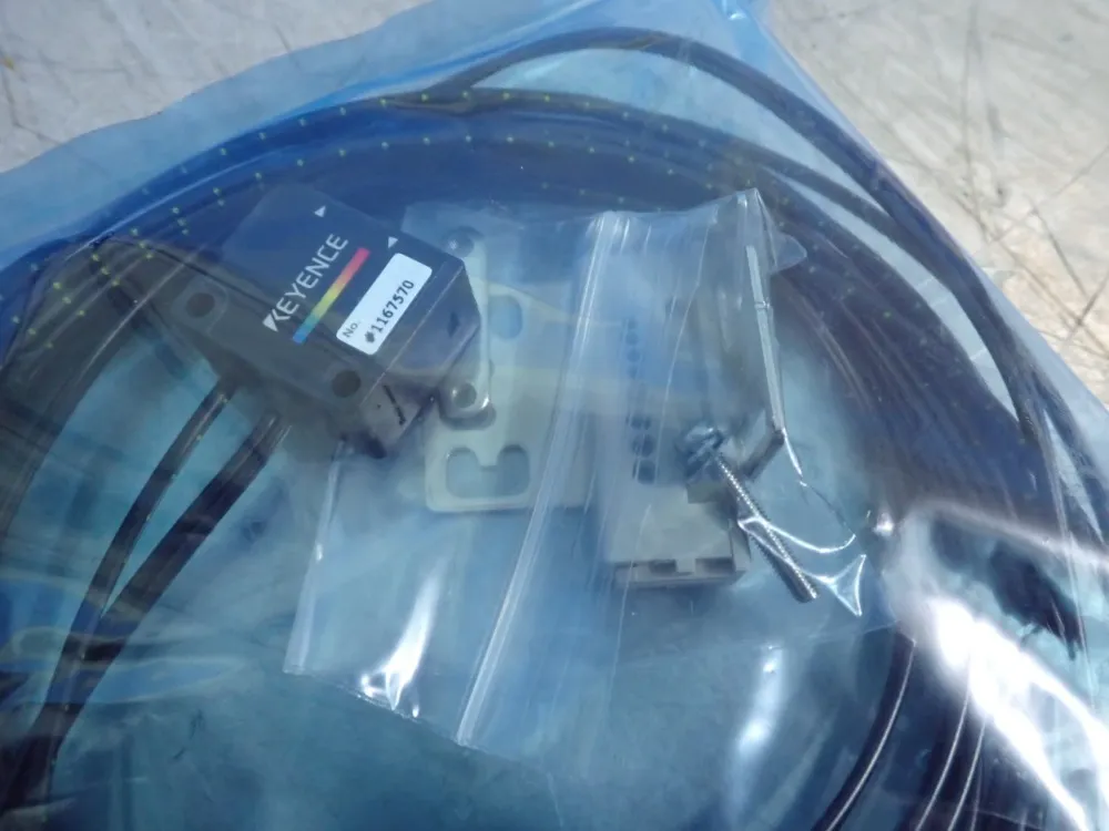 Keyence Sensor Head - Cz-h32