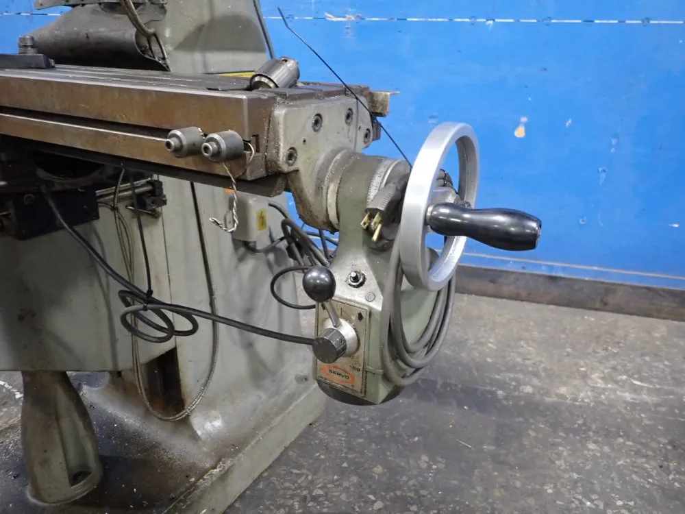 Yci Supermax 9" X 49" Vertical Mill - Ycm-1 1/2va