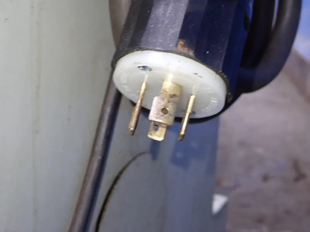 Yci Supermax 9" X 49" Vertical Mill - Ycm-16vs