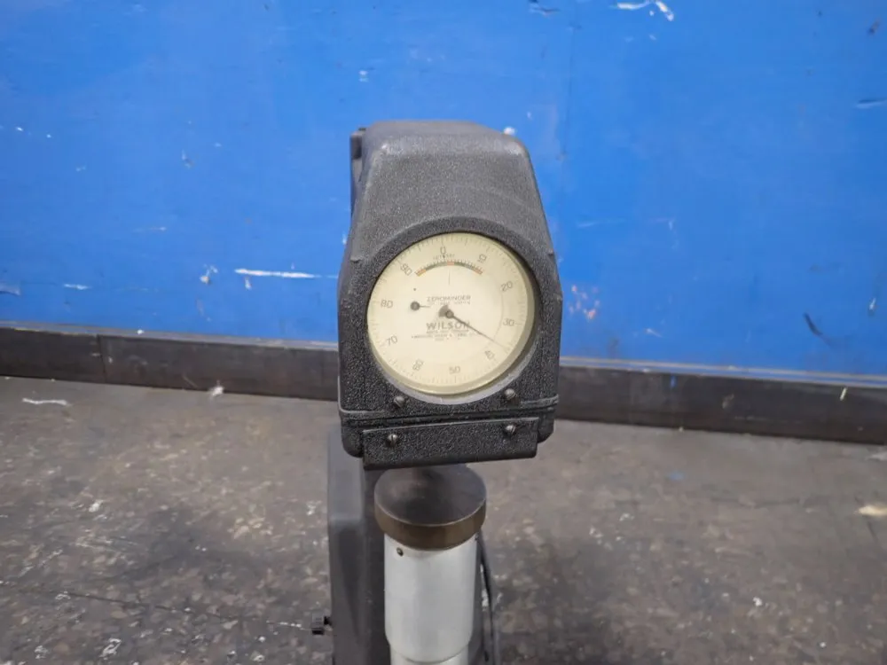 Rockwell Hardness Tester - 4js