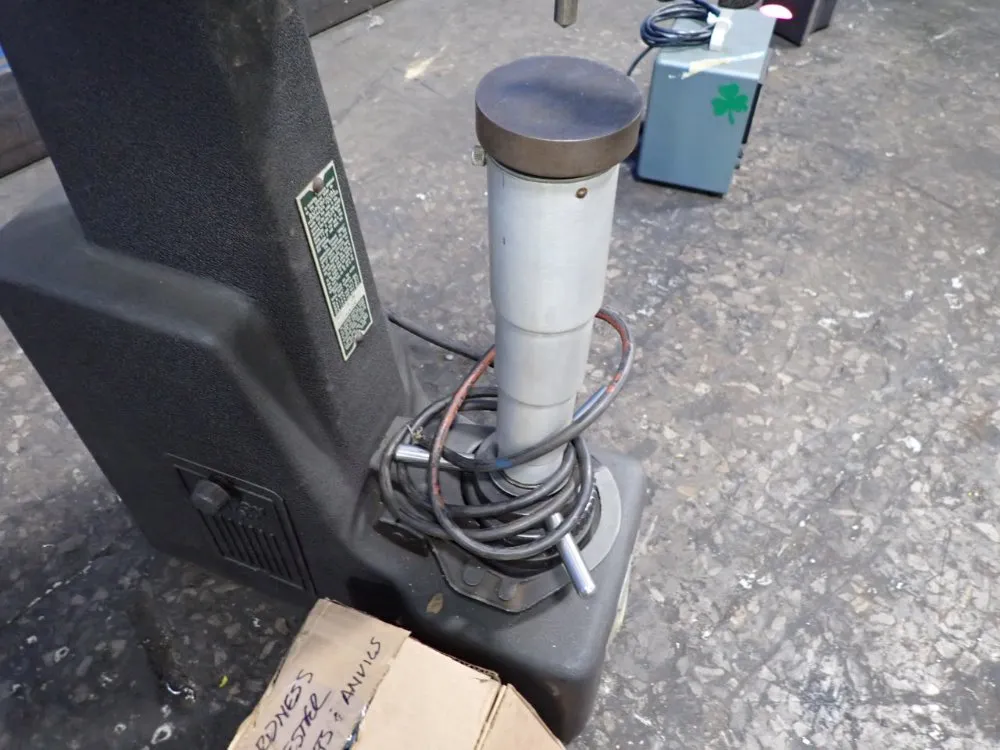 Rockwell Hardness Tester - 4js