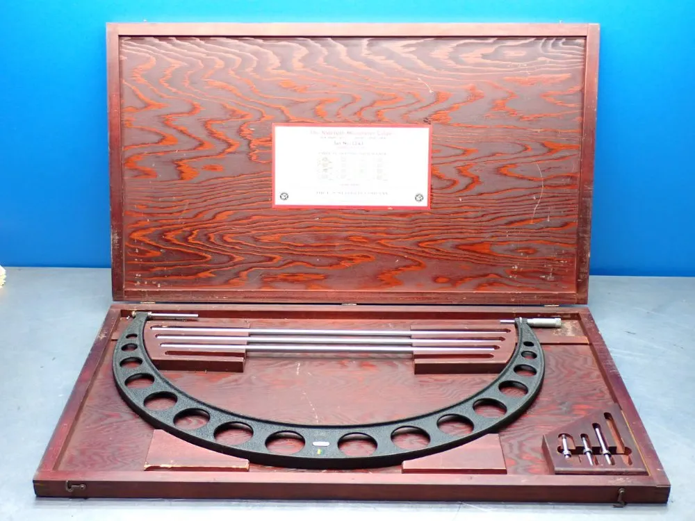 Starrett 20"-24" Micrometer Caliper. - 224j