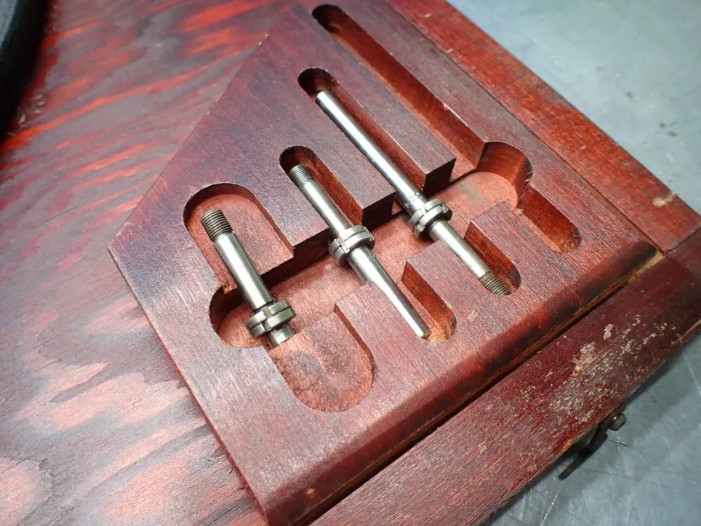 Starrett 20"-24" Micrometer Caliper. - 224j