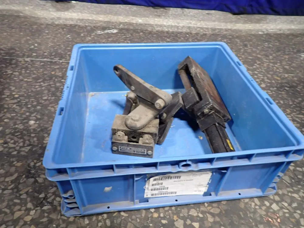 Kammberroller Toggle Clamps - 2a